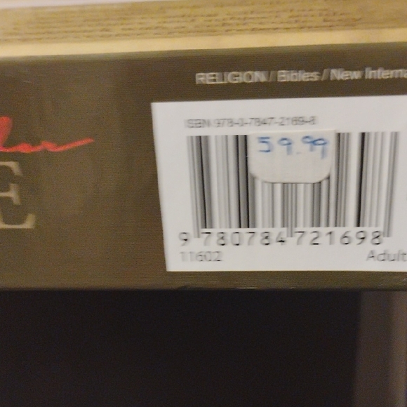 Full Color Bible - Red - Picture 4 of 5